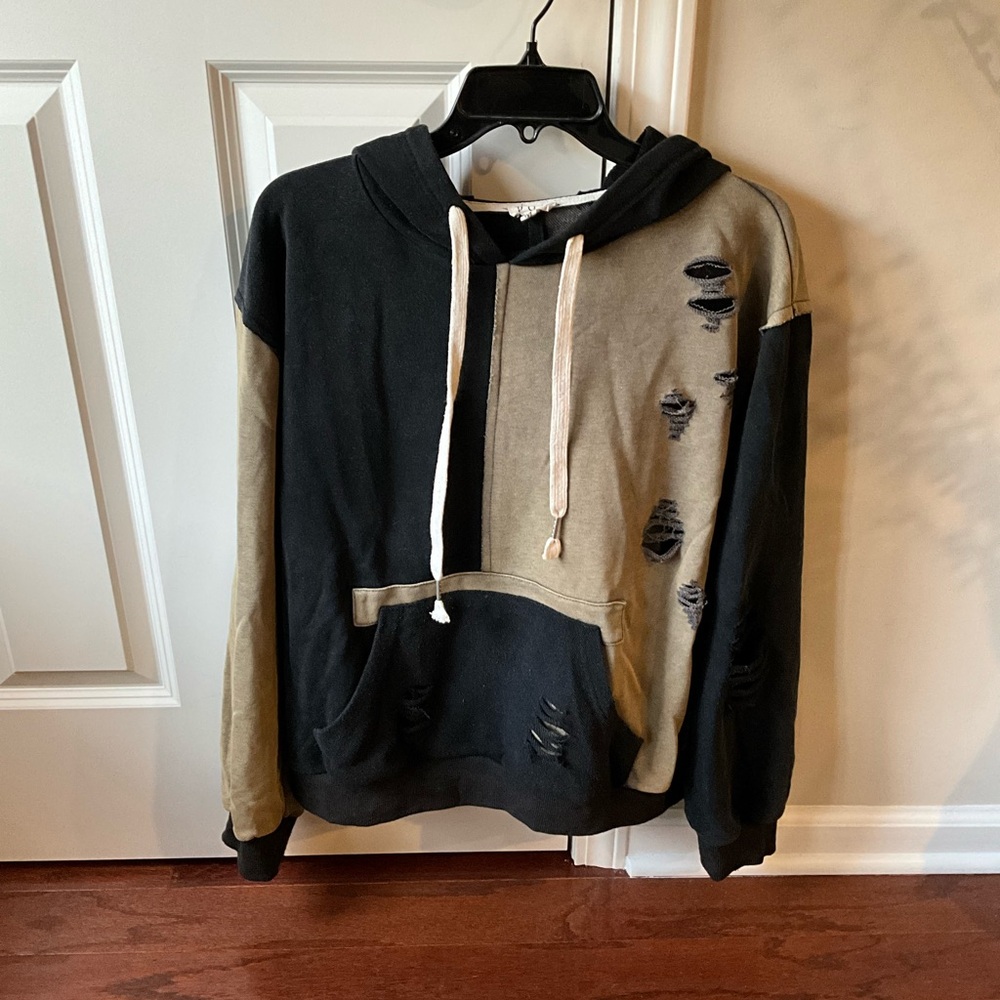 POL Black and Tan Distressed Hoodie Size Medium